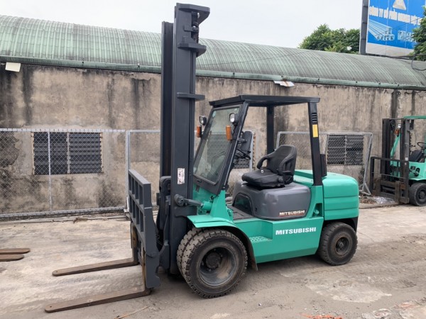 Xe nâng Mitsubishi 3,5 Tấn Gật Gù