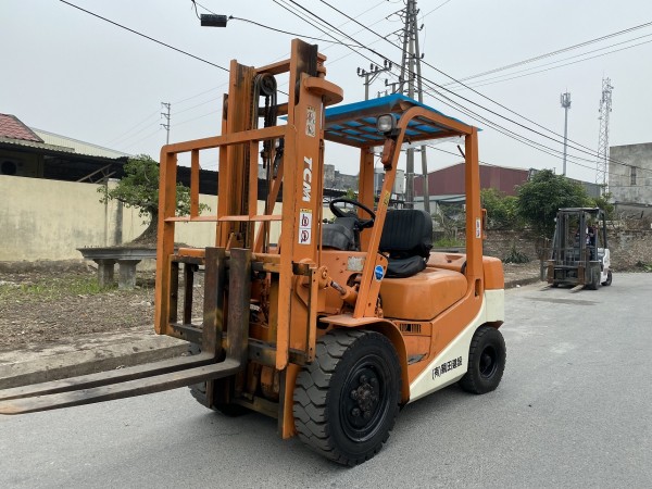 Xe Nâng TCM 3 Tấn Dịch Giá