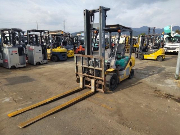 Xe nâng hàng KOMATSU 2,5 tấn