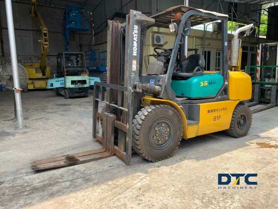 Xe Nâng Komatsu FD35-8 